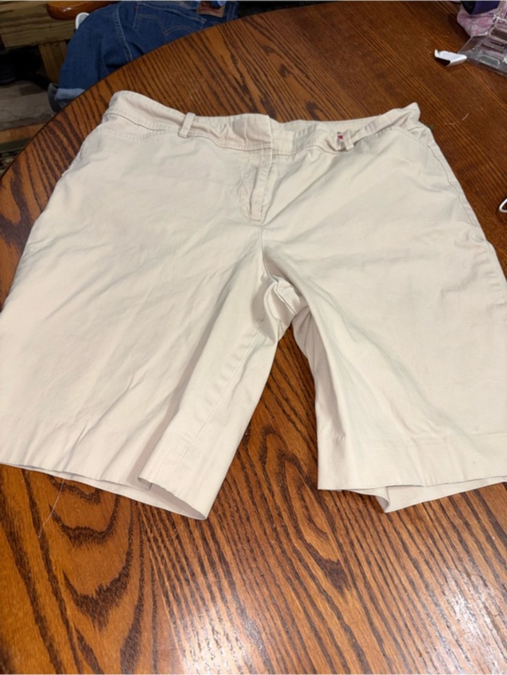 Talbots size 12 khaki colored perfect short EUC